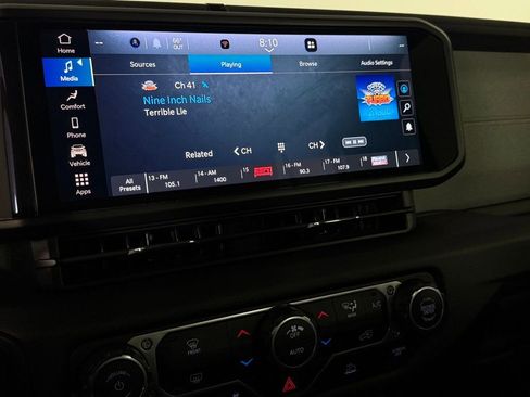 Certified 2024 Jeep Wrangler Unlimited AWD/4WD image 17