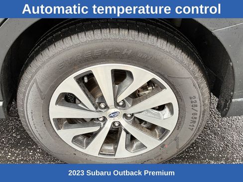 Used 2023 Subaru Outback Premium image 9