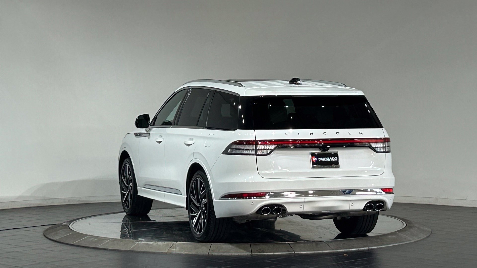 Used 2026 Lincoln Aviator Black Label AWD/4WD image 6