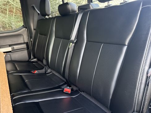 Used 2020 Ford F250 Lariat w/ Chrome Package image 20