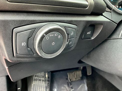 Used 2017 Ford Fusion SE w/ Equipment Group 201A FWD image 37