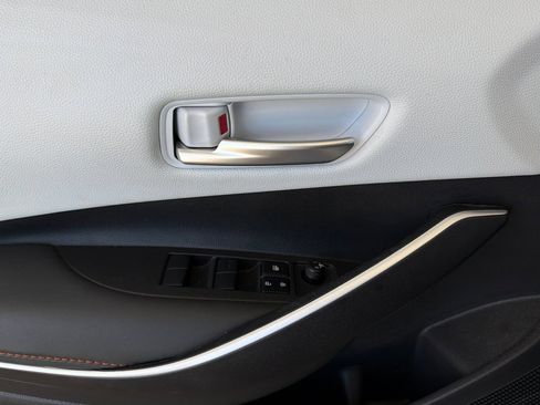 Used 2025 Toyota Corolla FX w/ Convenience Package FWD image 11