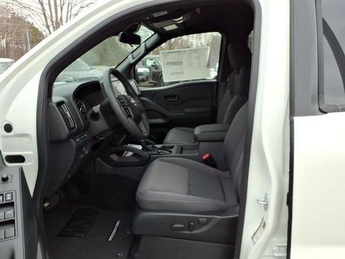 New 2026 Nissan Frontier SV w/ SV Convenience Package RWD image 6