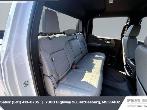 Used 2023 Chevrolet Silverado 1500 LTZ AWD/4WD image 21