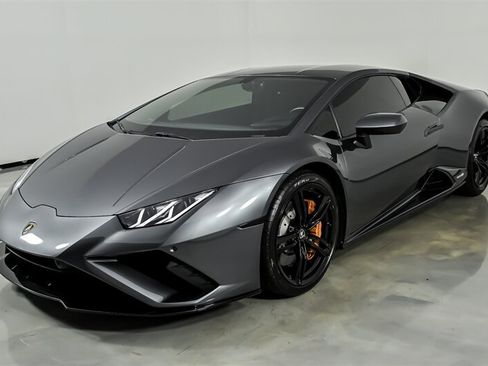 Used 2020 Lamborghini Huracan EVO RWD image 5