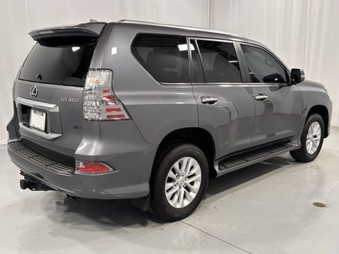 Used 2023 Lexus GX 460 Premium image 6