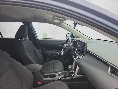Used 2024 Toyota Corolla Cross LE FWD image 18