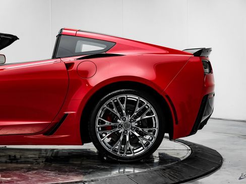 Used 2016 Chevrolet Corvette Z06 w/ 2LZ Preferred Equipment Group image 13