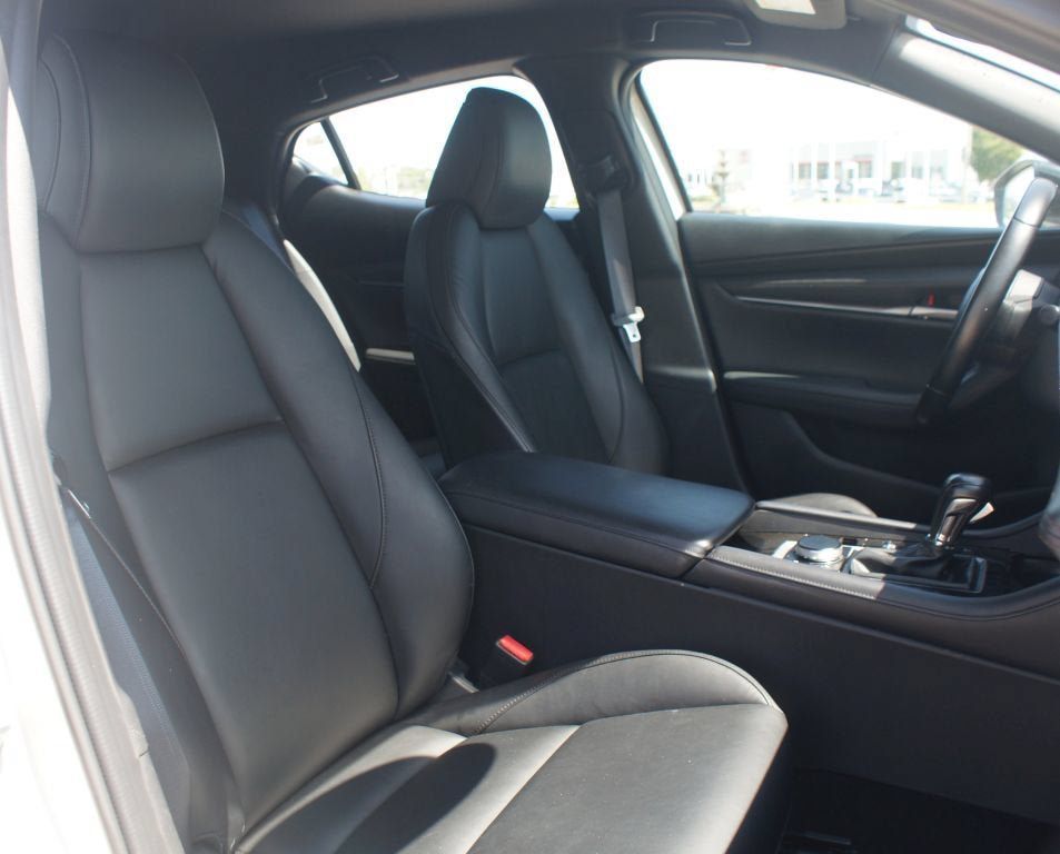 Used 2024 MAZDA MAZDA3 s FWD image 23