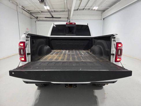 Used 2022 RAM 2500 Laramie AWD/4WD image 8