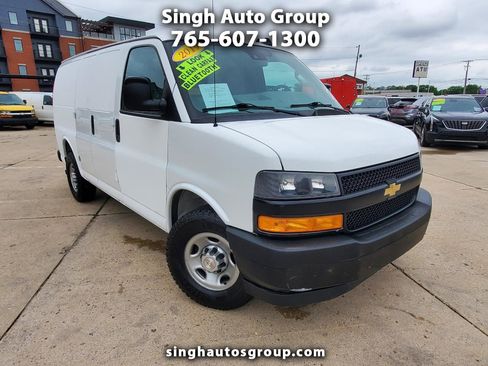 Used 2019 Chevrolet Express 2500 image 1