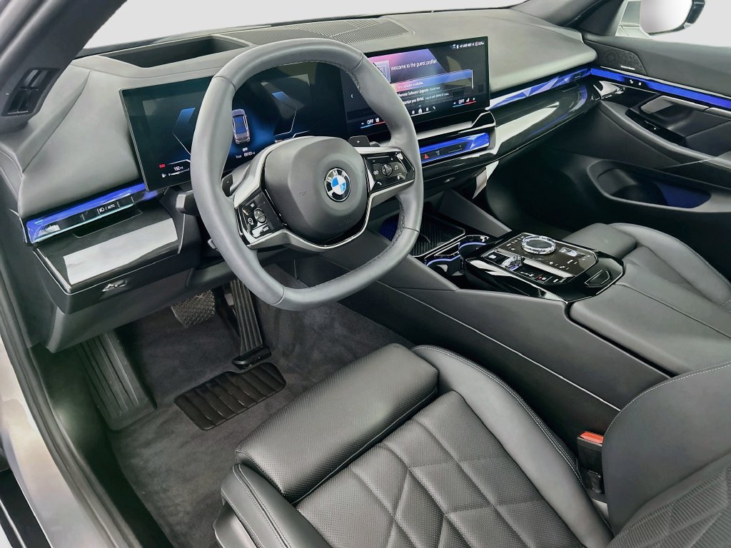 Certified 2026 BMW 540i xDrive AWD/4WD image 9