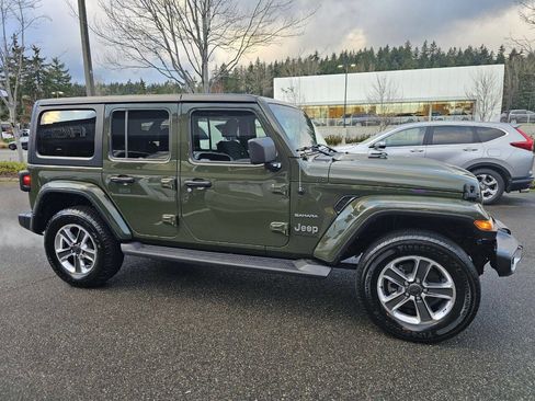 Used 2021 Jeep Wrangler Unlimited Sahara w/ Cold Weather Group image 6