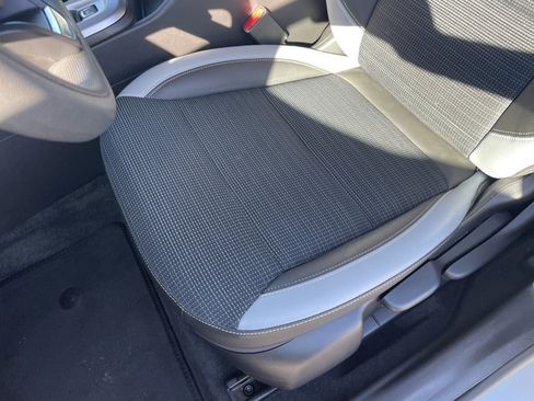 Used 2024 Buick Envista Preferred w/ Convenience II Package image 23