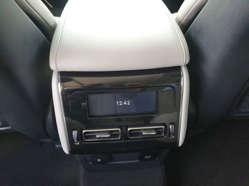 Used 2025 Lincoln Aviator 2WD image 14