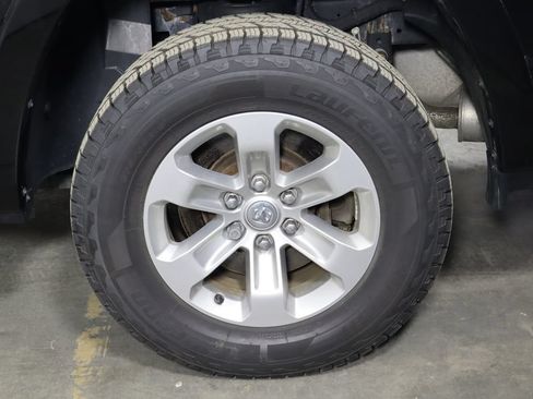 Used 2022 RAM 1500 Laramie AWD/4WD image 39
