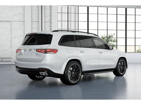 New 2026 Mercedes-Benz GLS 580 4MATIC image 21