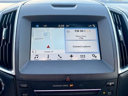 Used 2016 Ford Edge Titanium w/ Technology Package FWD image 15