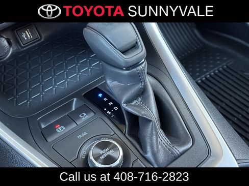 Used 2024 Toyota RAV4 LE AWD/4WD image 26