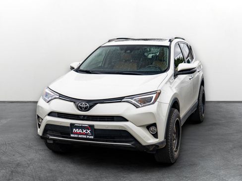 Used 2016 Toyota RAV4 Limited w/ Advanced Technology Package AWD/4WD image 3