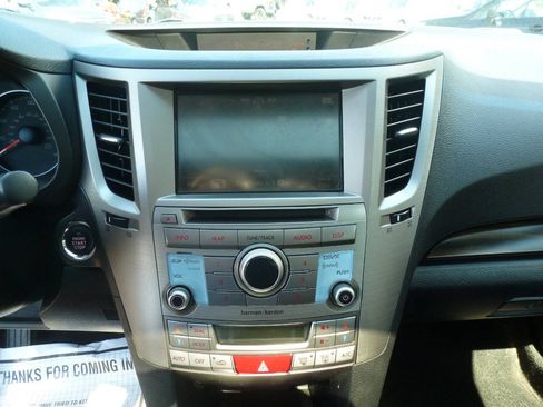 Used 2013 Subaru Outback 2.5i Limited AWD/4WD image 19