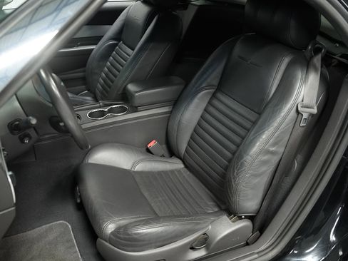 Used 2002 Ford Thunderbird image 35