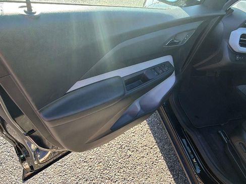 New 2027 Chevrolet Bolt LT w/ Comfort Package FWD image 11