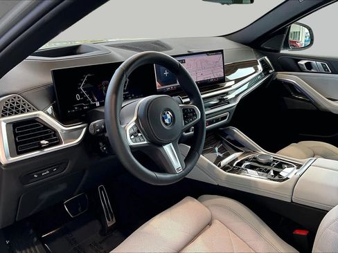 Used 2026 BMW X6 xDrive40i AWD/4WD image 19