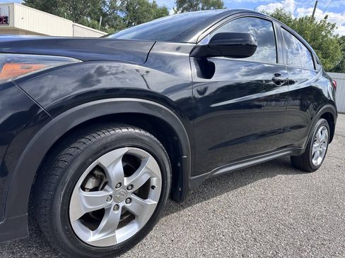 Used 2016 Honda HR-V LX image 30