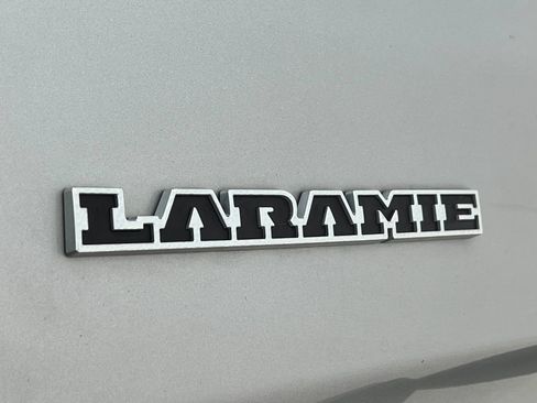 Used 2019 RAM 1500 Laramie w/ Sport Appearance Package AWD/4WD image 43