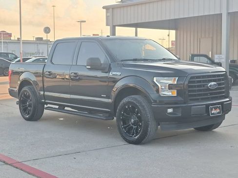 Used 2017 Ford F150 XLT w/ Equipment Group 302A Luxury RWD image 8