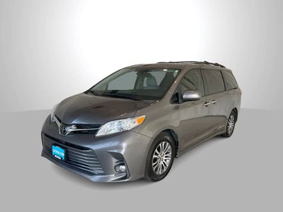 Used 2018 Toyota Sienna XLE w/ XLE Navigation Package