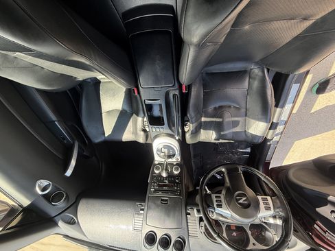 Used 2006 Nissan 350Z Touring RWD image 11