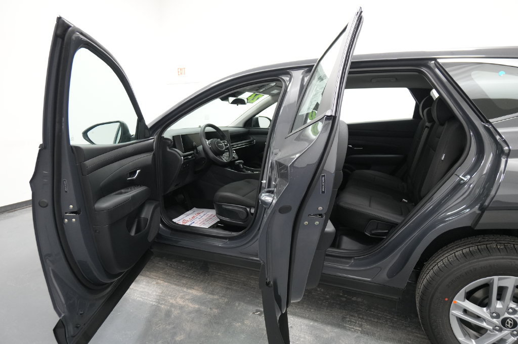 New 2026 Hyundai Tucson SE AWD/4WD image 17