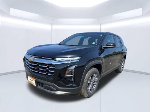 Used 2026 Chevrolet Equinox LT AWD/4WD image 13