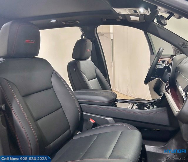 Used 2025 Chevrolet Traverse Z71 w/ Enhanced Driving Package AWD/4WD image 29