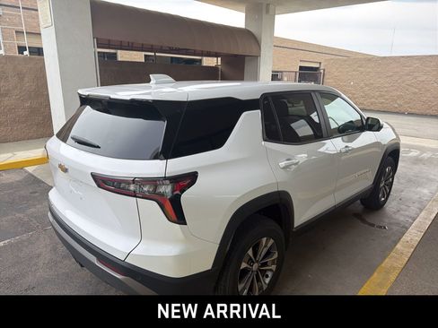 Certified 2025 Chevrolet Equinox LT w/ Safety and Technology Package image 4