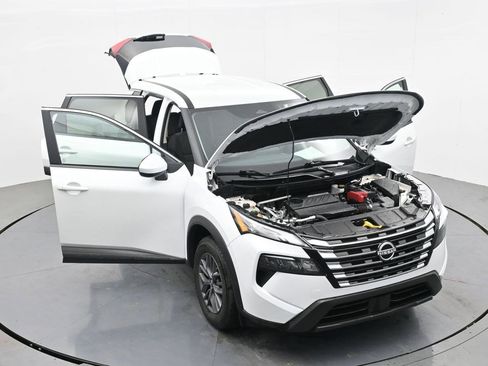 Used 2026 Nissan Rogue SV AWD/4WD image 33