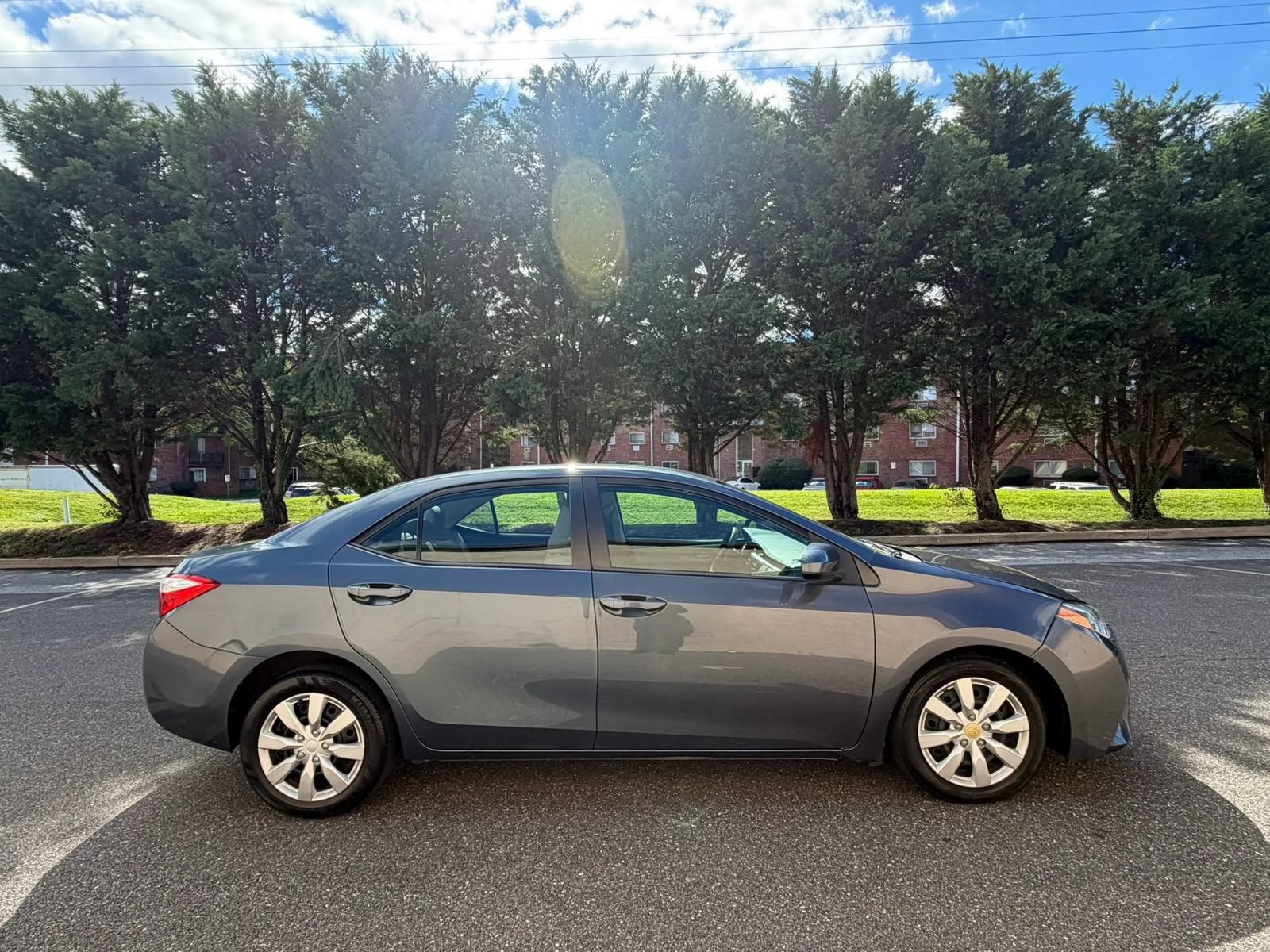 Used 2014 Toyota Corolla LE FWD image 8