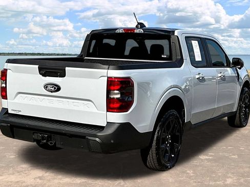 Certified 2026 Ford Maverick Lariat w/ Black Appearance Package AWD/4WD image 8