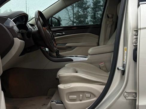 Used 2014 Cadillac SRX Luxury FWD image 12