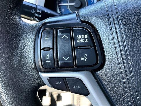 Used 2019 Toyota Sienna LE FWD image 16