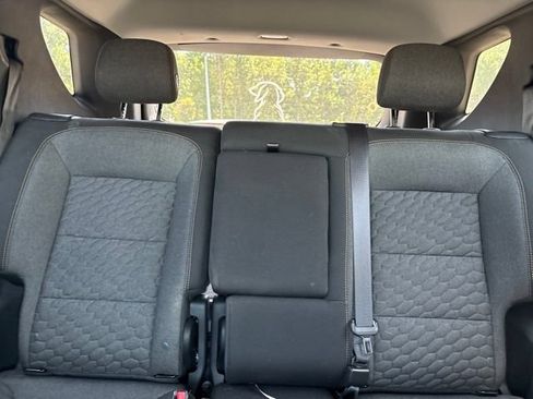 Used 2020 Chevrolet Equinox LT FWD image 12