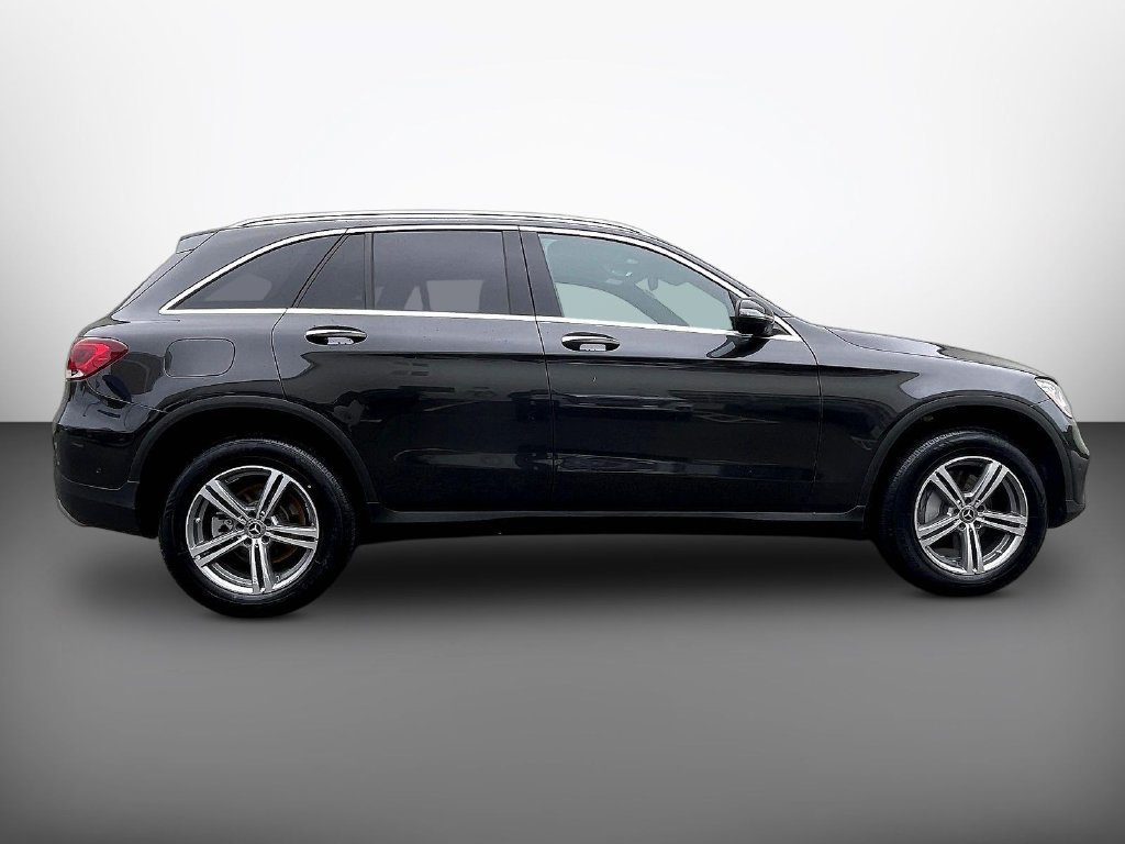 Used 2022 Mercedes-Benz GLC 300 4MATIC w/ Multimedia Package Lite image 8