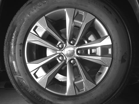 Used 2025 Chevrolet Equinox LT FWD image 13