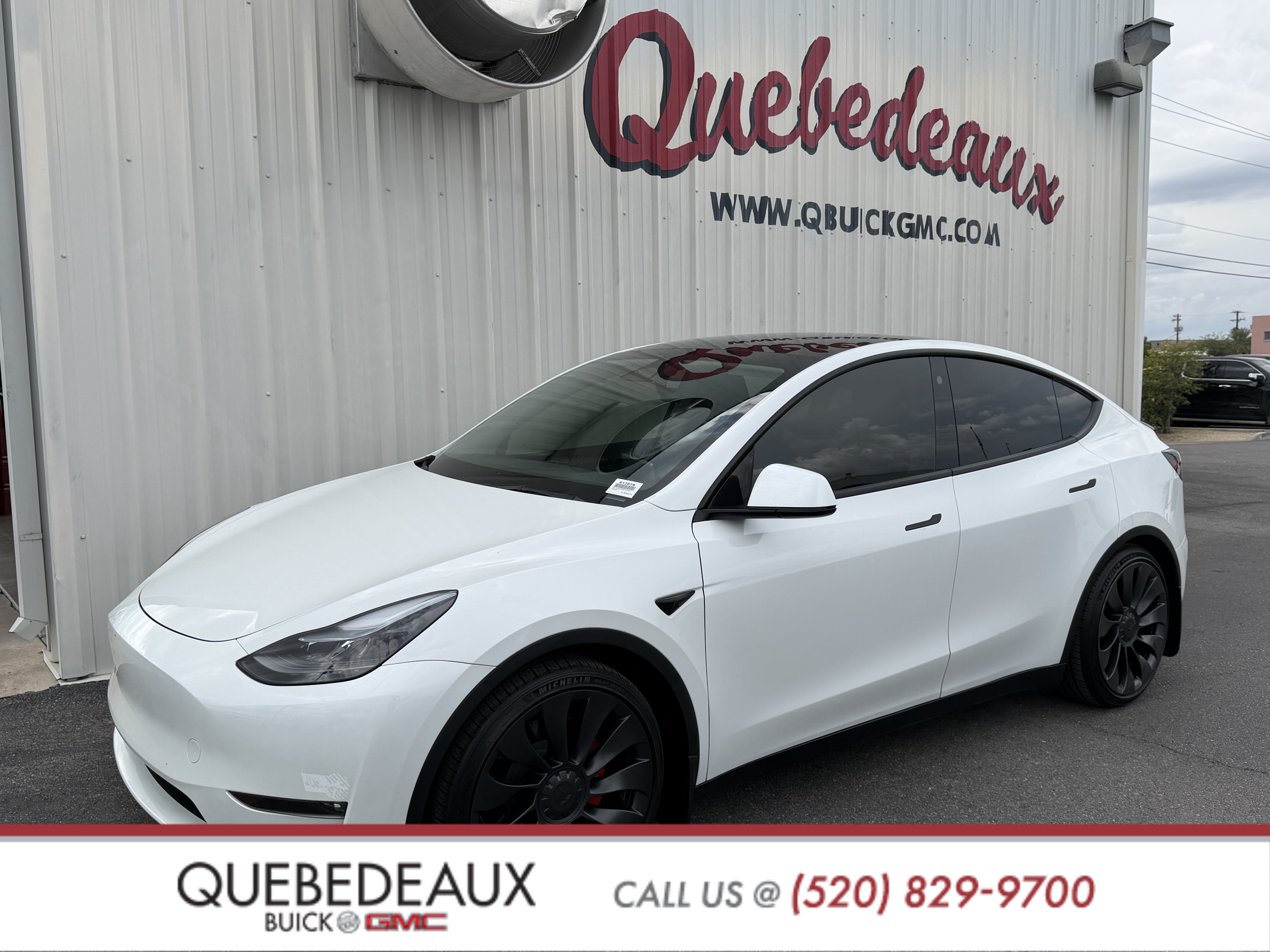 Used 2023 Tesla Model Y Performance AWD/4WD image 2