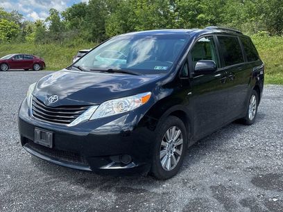 Used 2017 Toyota Sienna LE