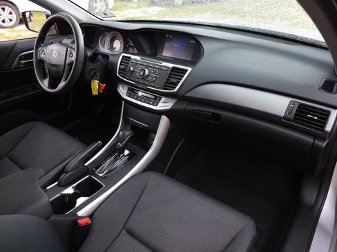 Used 2015 Honda Accord LX image 18