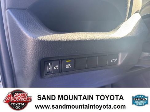 Used 2021 Toyota RAV4 XLE image 14