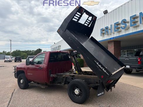 Used 2007 Chevrolet Silverado 2500 LT w/ Suspension Package, Off-Road AWD/4WD image 2